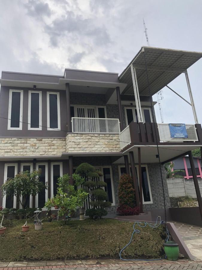 Villa Kusuma Hill A8 Batu (East Java) Exterior photo