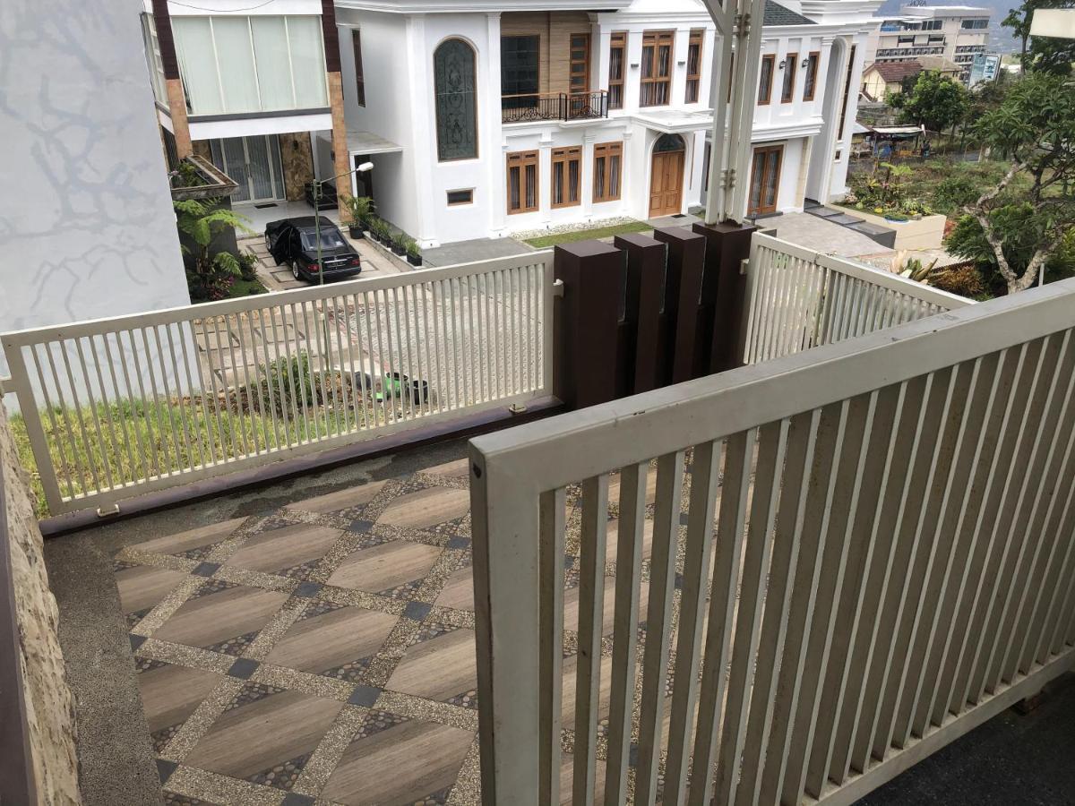 Villa Kusuma Hill A8 Batu (East Java) Exterior photo